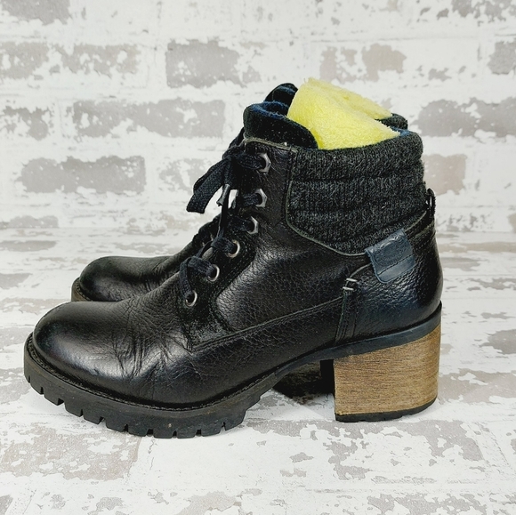 Bullboxer Shoes - Bullboxer Cassie Black Leather Lace Up Block Heel Winter Ankle Bootie W33